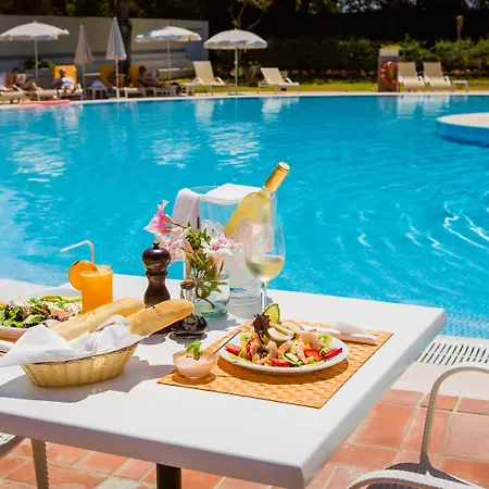 Quinta Do Country Club منتجع 4*