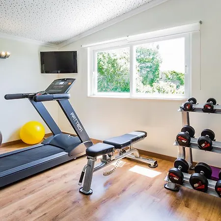 群塔多拉格戈乡村俱乐部酒店 4* 金塔湖